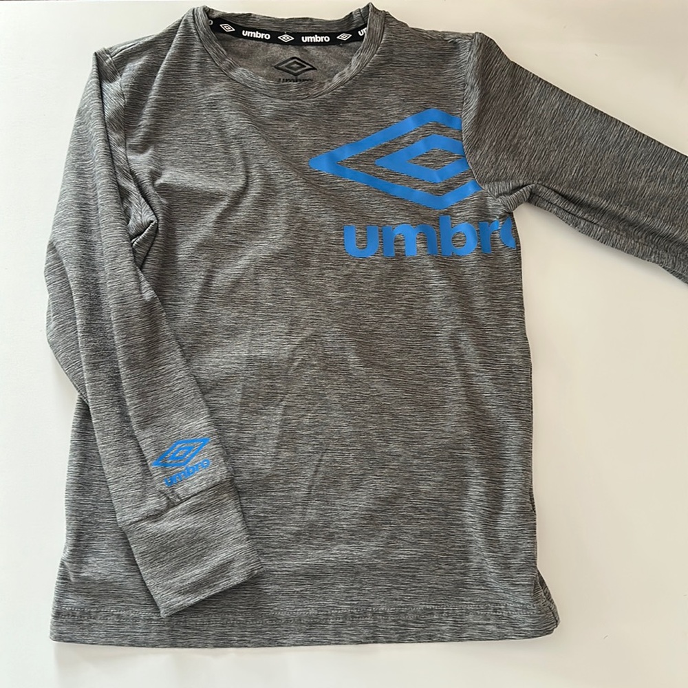Umbro Boy’s Long Sleeve Shirt - size 6/7